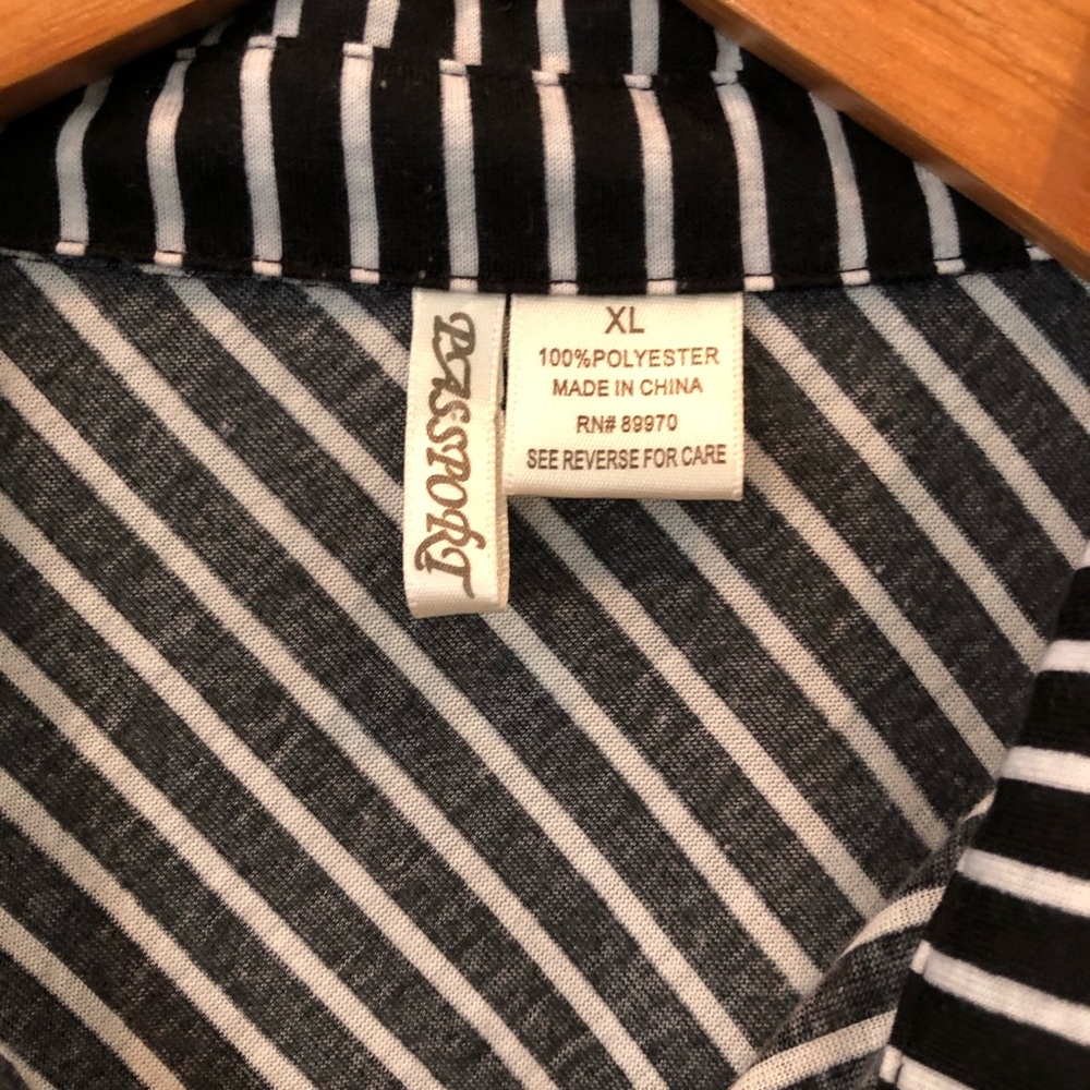 Strip Blouse - Picture 2 of 5